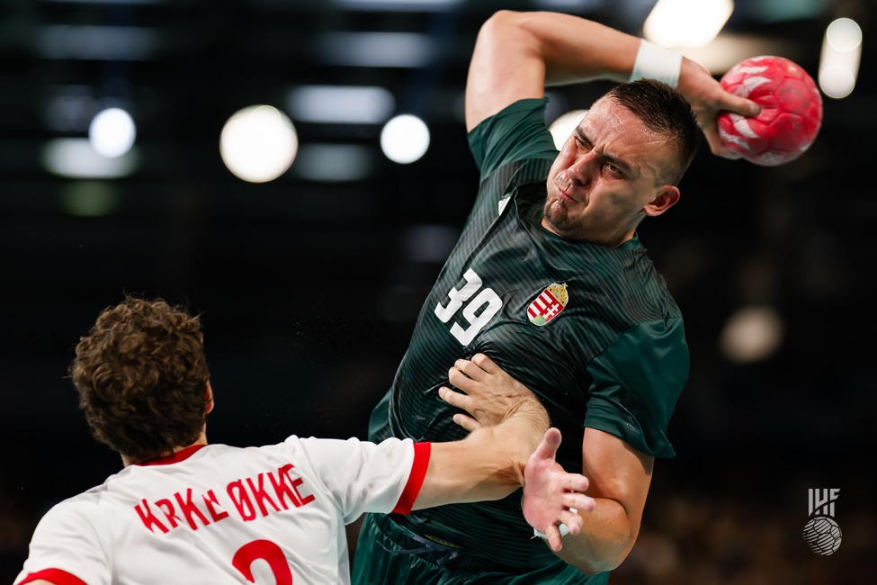 Paris 2024 men's handball Hungary vs Denmark