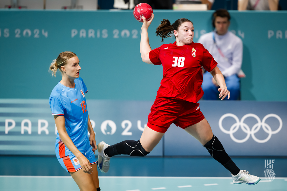 Paris 2024 women's handball Hungary vs Netherlands