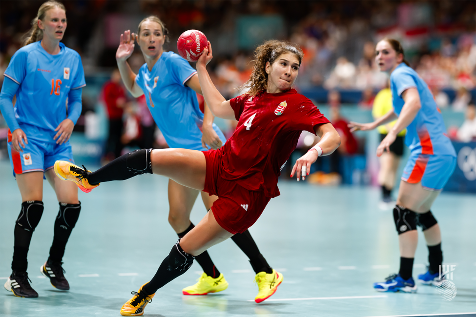 Paris 2024 women's handball Hungary vs Netherlands