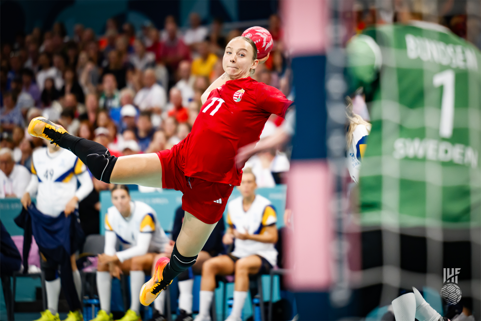 Paris 2024 women's handball Hungary vs Sweden
