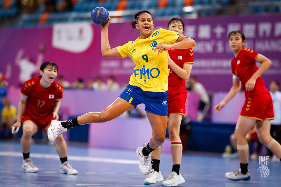 Brazil player shooting