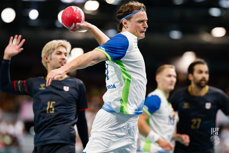 Paris 2024 men's handball Japan vs Slovenia