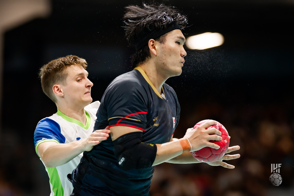 Paris 2024 men's handball Japan vs Slovenia