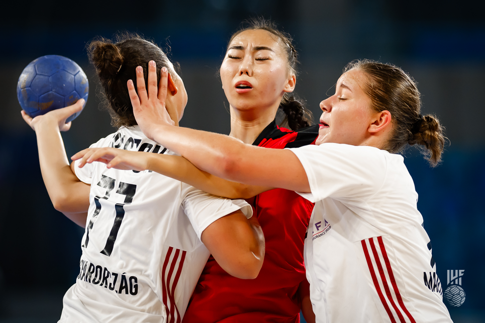 Kazakhstan player attacking