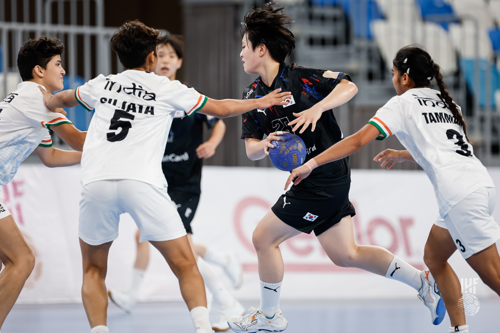 Korea player attacking