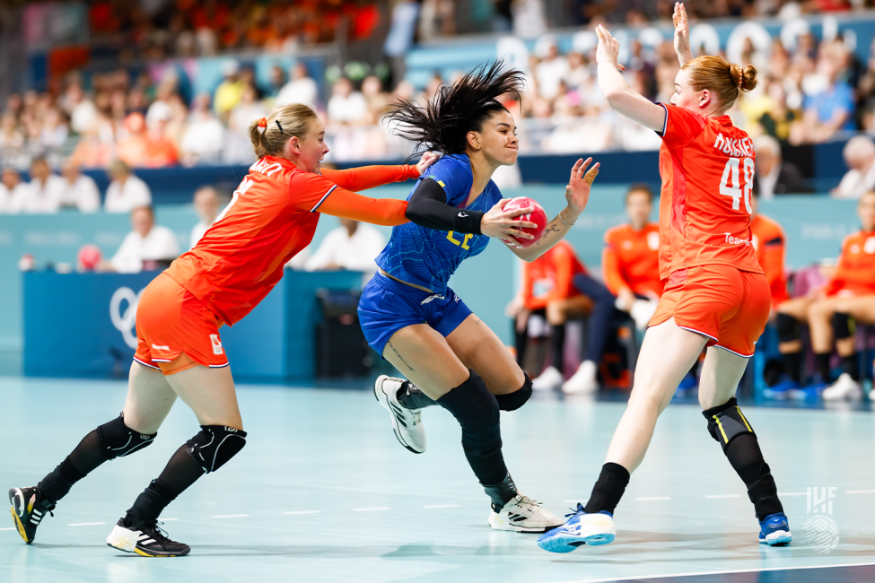 Paris 2024 women's handball Netherlands vs Brazil