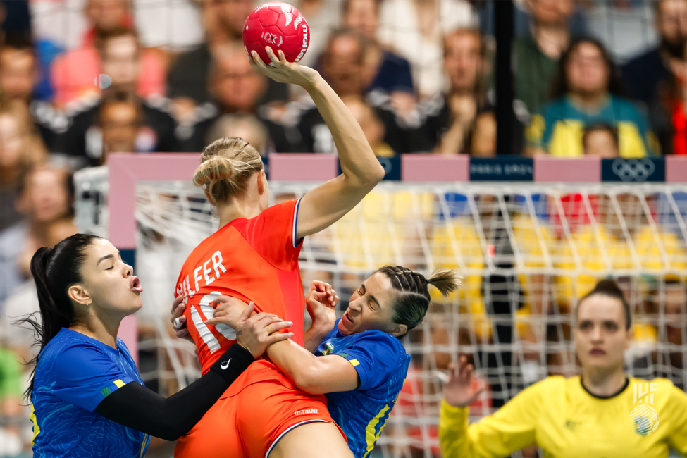 Paris 2024 women's handball Netherlands vs Brazil