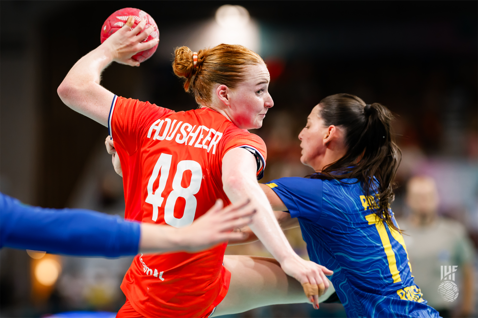 Paris 2024 women's handball Netherlands vs Brazil