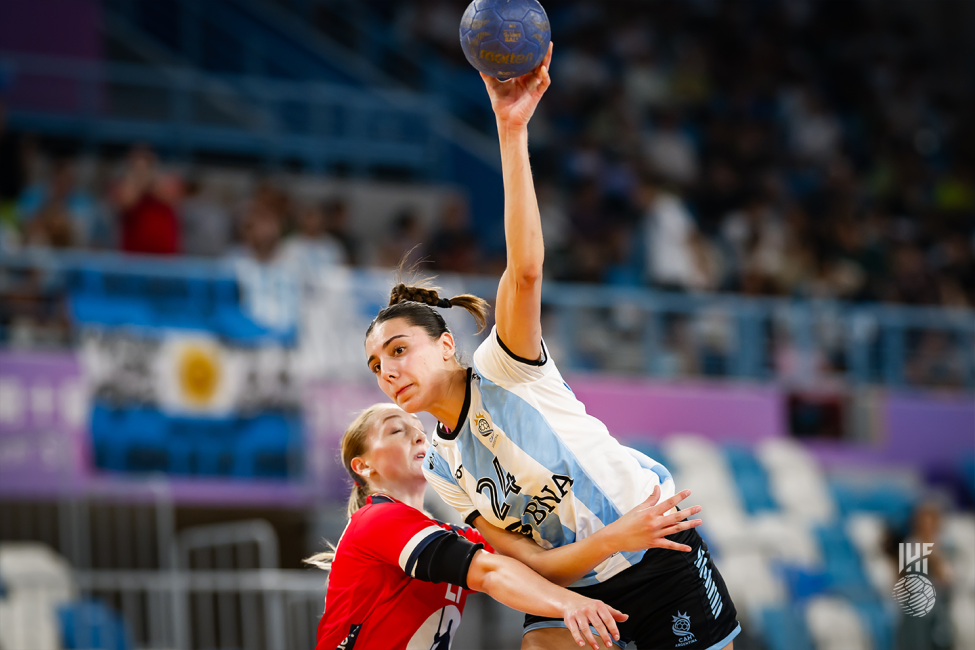 Argentina player shooting