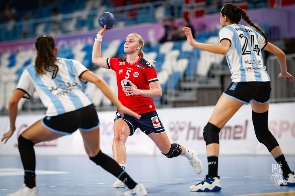 Norway player attacking