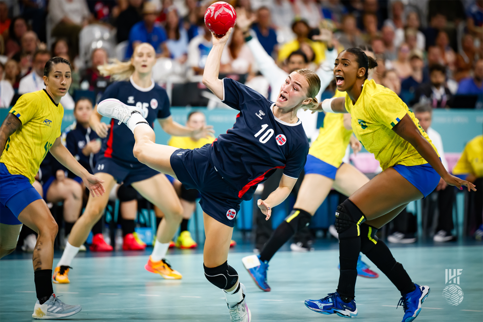 Paris 2024 women's handball Norway vs Brazil