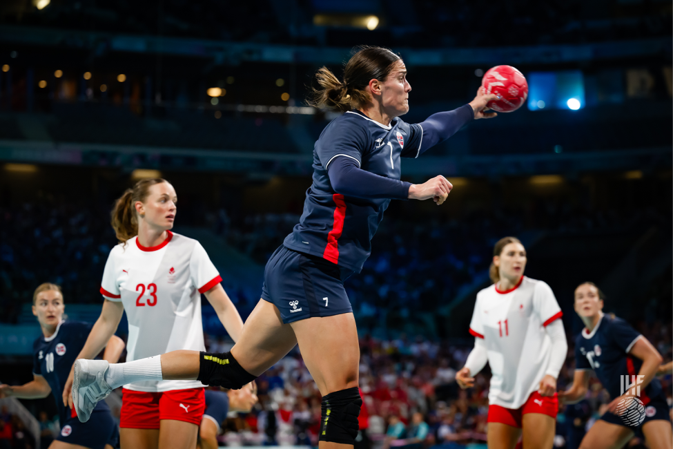 Paris 2024 women's handball Norway vs Denmark