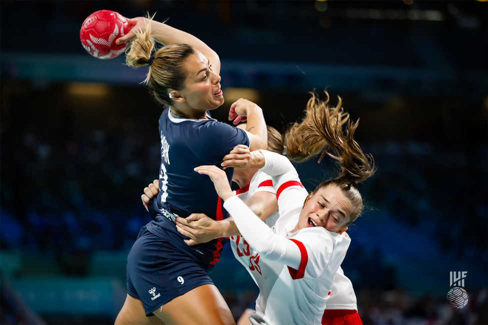 Paris 2024 women's handball Norway vs Denmark