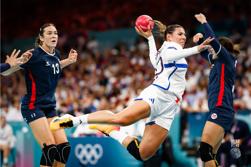 Paris 2024 women's handball Norway vs France
