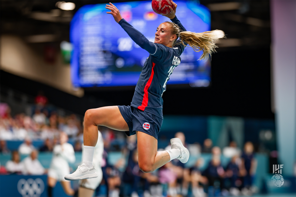 Paris 2024 women's handball Norway vs Germany