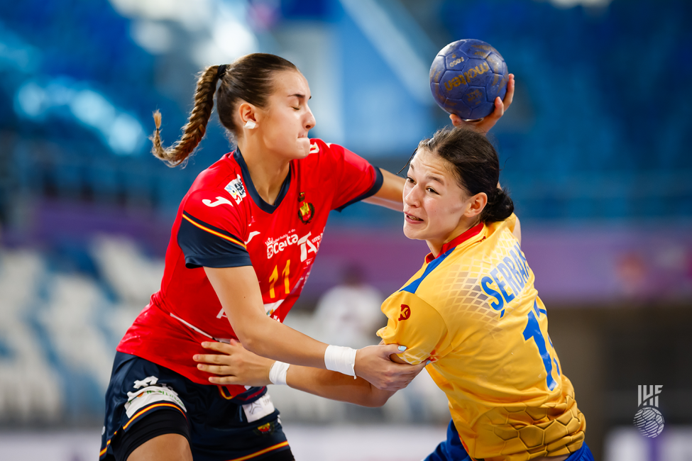 Romania player attacking