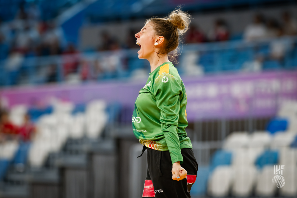 Romania goalkeeper celebrating