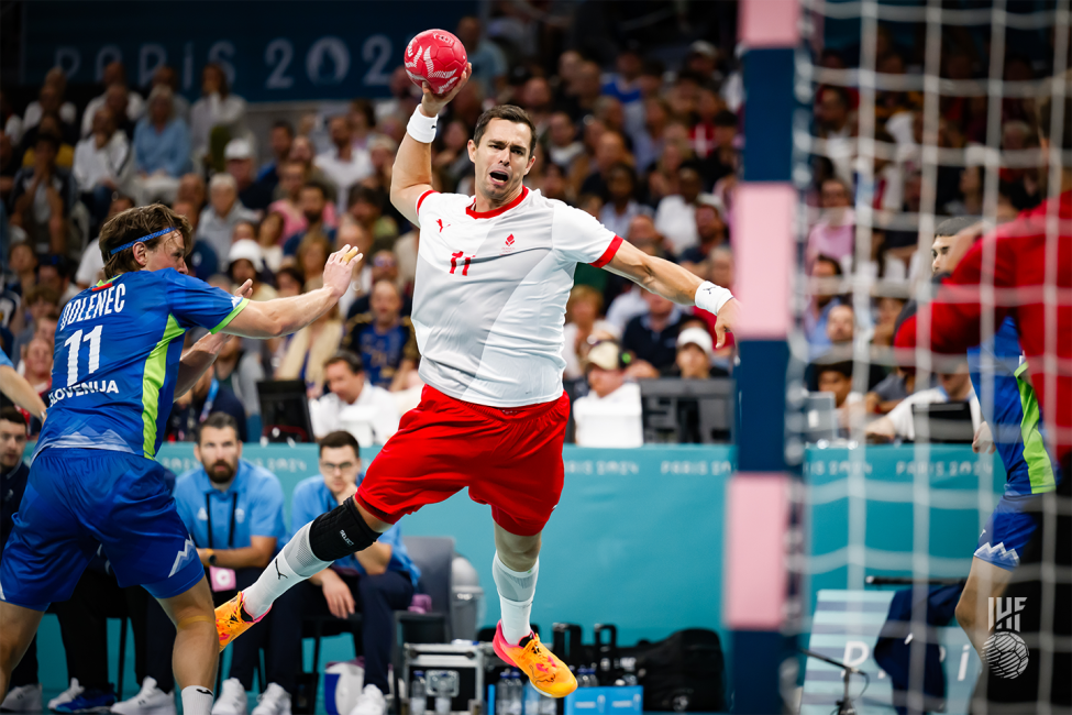 Paris 2024 men's handball Slovenia vs Denmark
