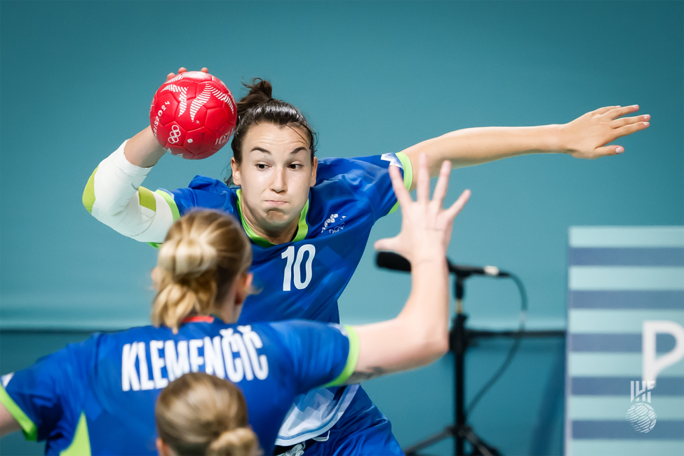 Paris 2024 women's handball Slovenia vs Norway