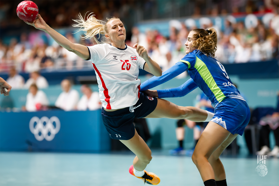 Paris 2024 women's handball Slovenia vs Norway