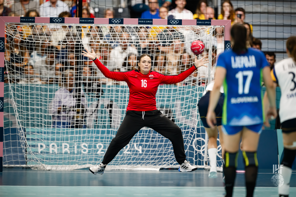 Paris 2024 women's handball Slovenia vs Sweden