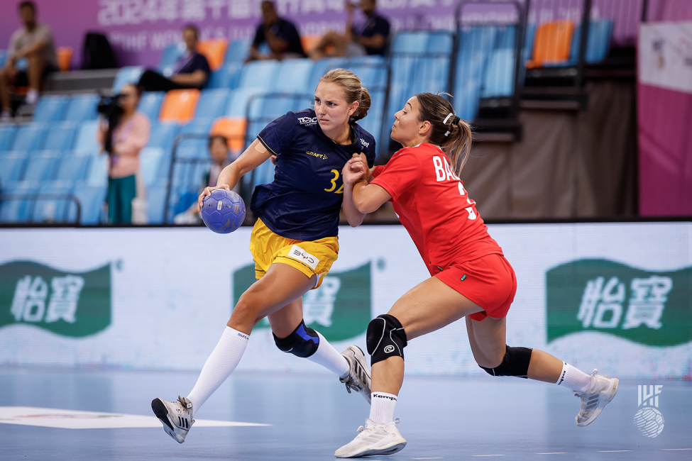 Sweden player attacking