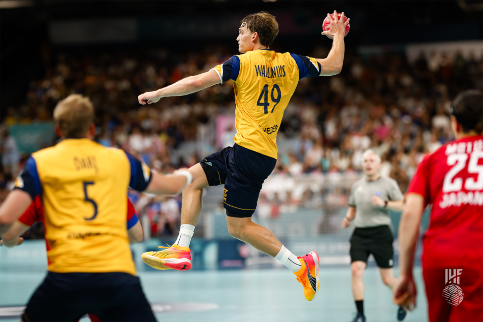 Paris 2024 men's handball Sweden vs Japan