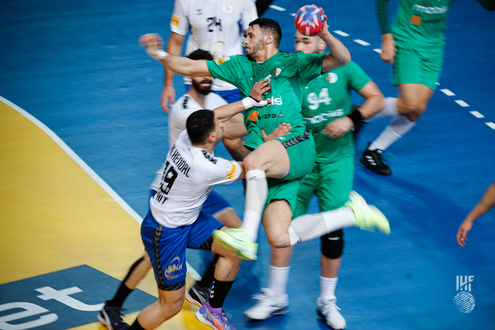 Algeria vs Kuwait