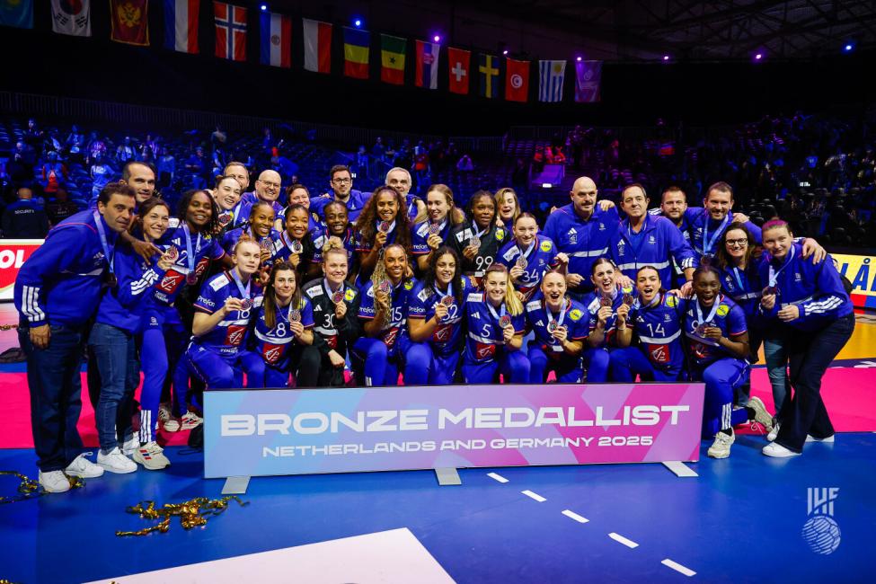 GER/NED 2025 Medal Ceremony cover