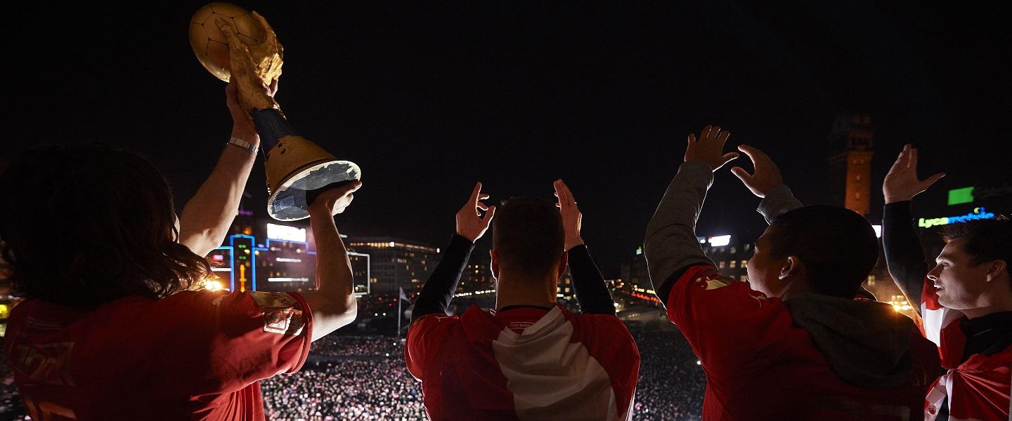 Tens of thousands turn out to celebrate Denmark’s historic world title