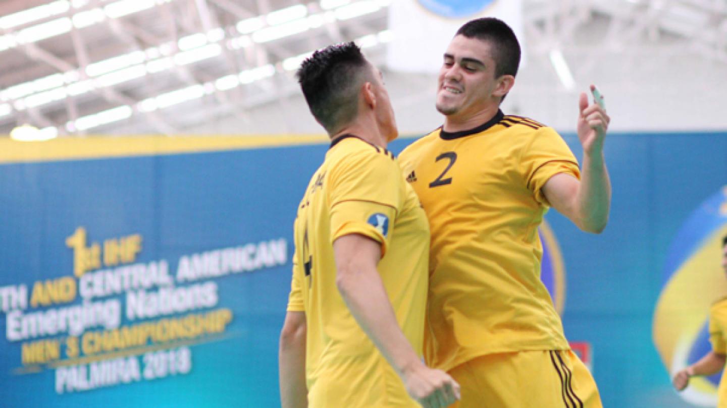 Hosts into last four, joined by Peru, Guatemala and Paraguay