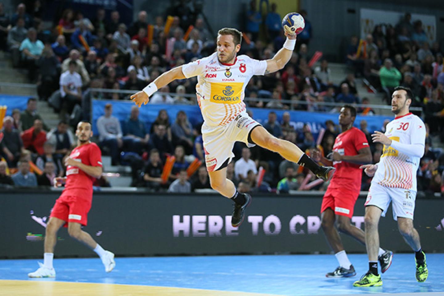 Victor Tomas: "One step closer to a medal"