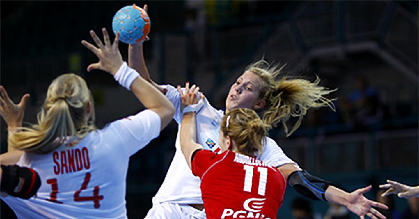 Placement Round: Poland with a surprise and Host say goodbye with a victory