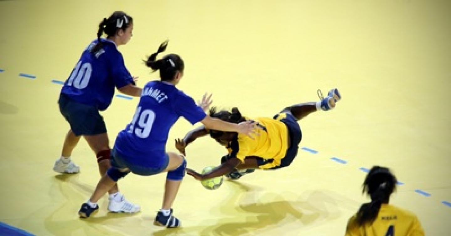 France, Denmark, Romania and Russia through to knock-out stage