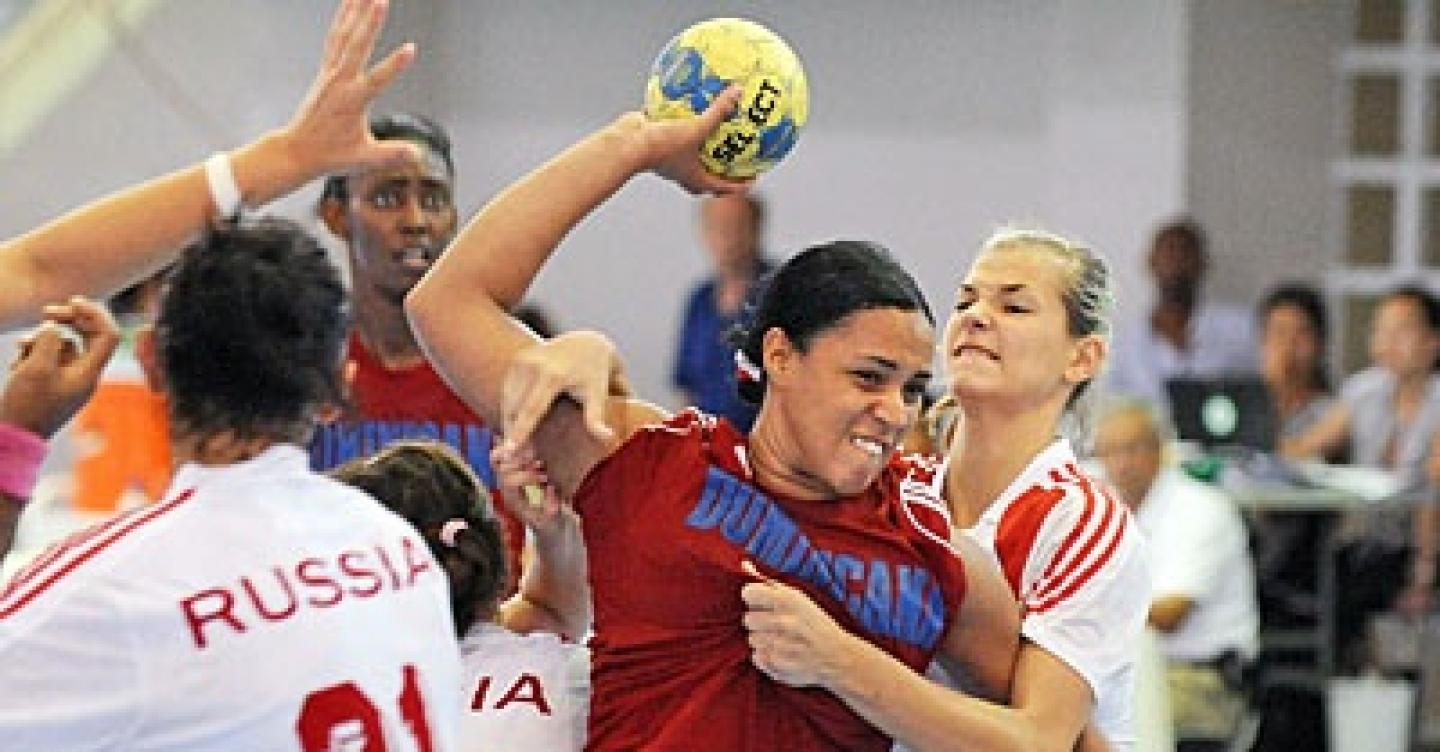 Match Day 9: Host Dominican Republlic defeated by Russia, Spain beats Denmark