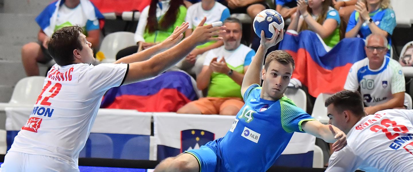 Slovenia overcome Serbian test