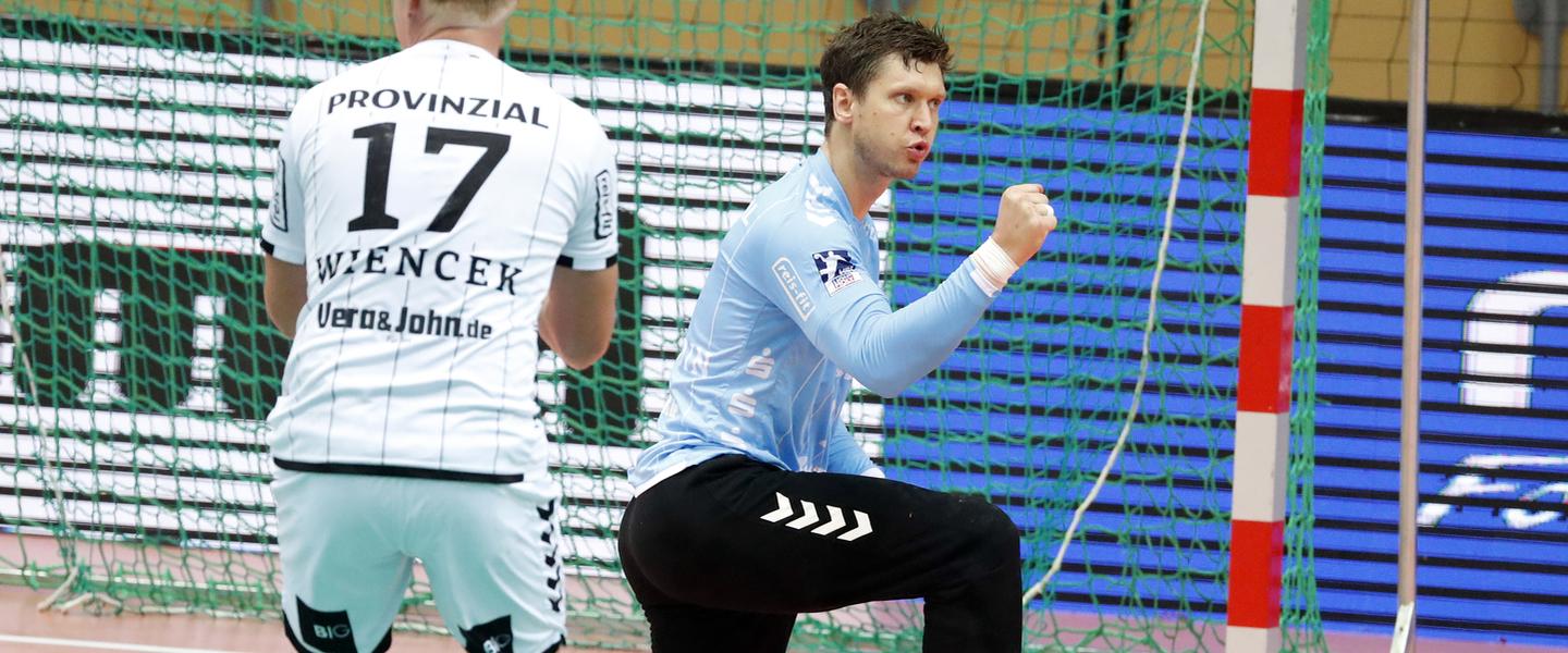 Kiel power to semi-final win over Champions League title holders