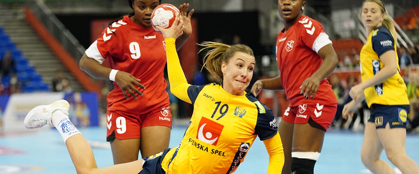 Swedes defeat DR Congo after first quarter scare
