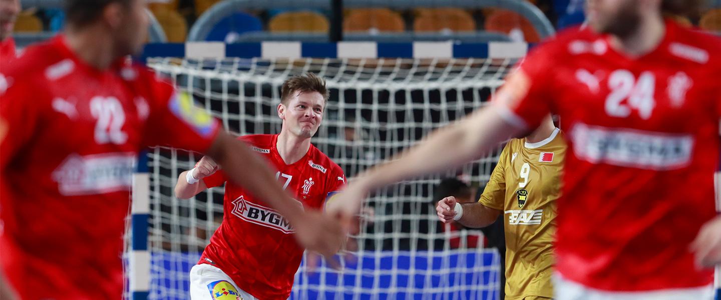 Gidsel inspires Denmark to commanding win