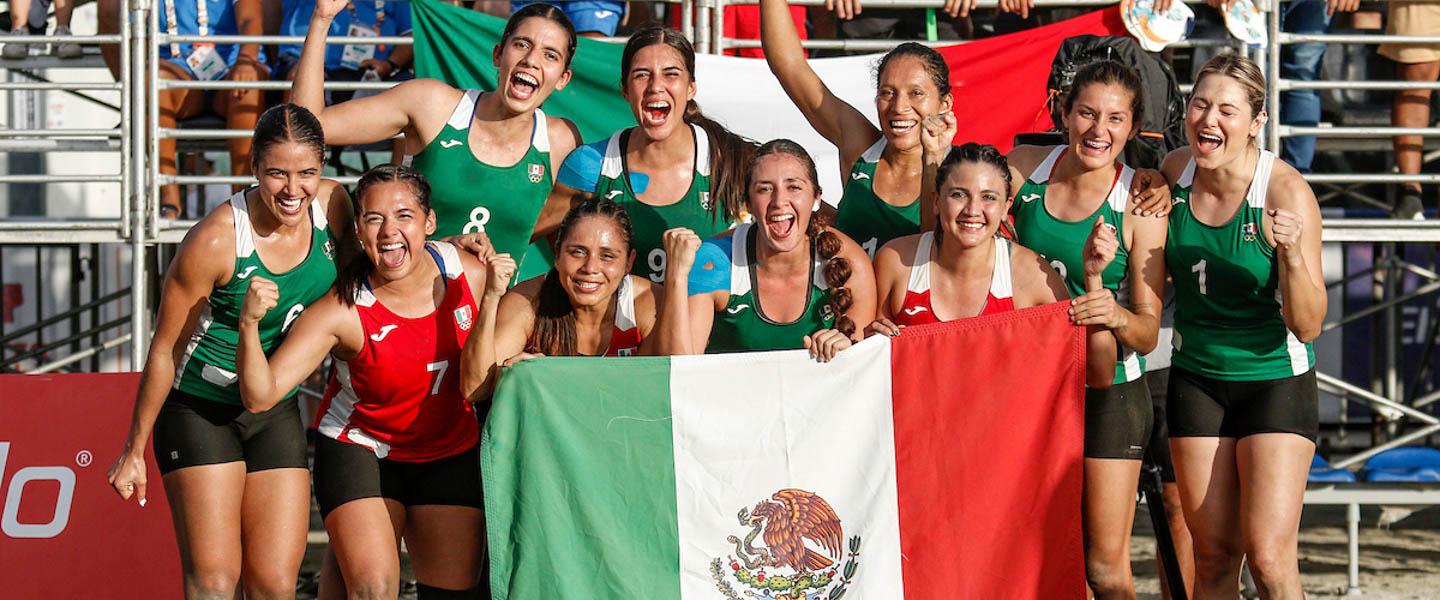 Venezuela men and Mexico women win on the Colombian sand