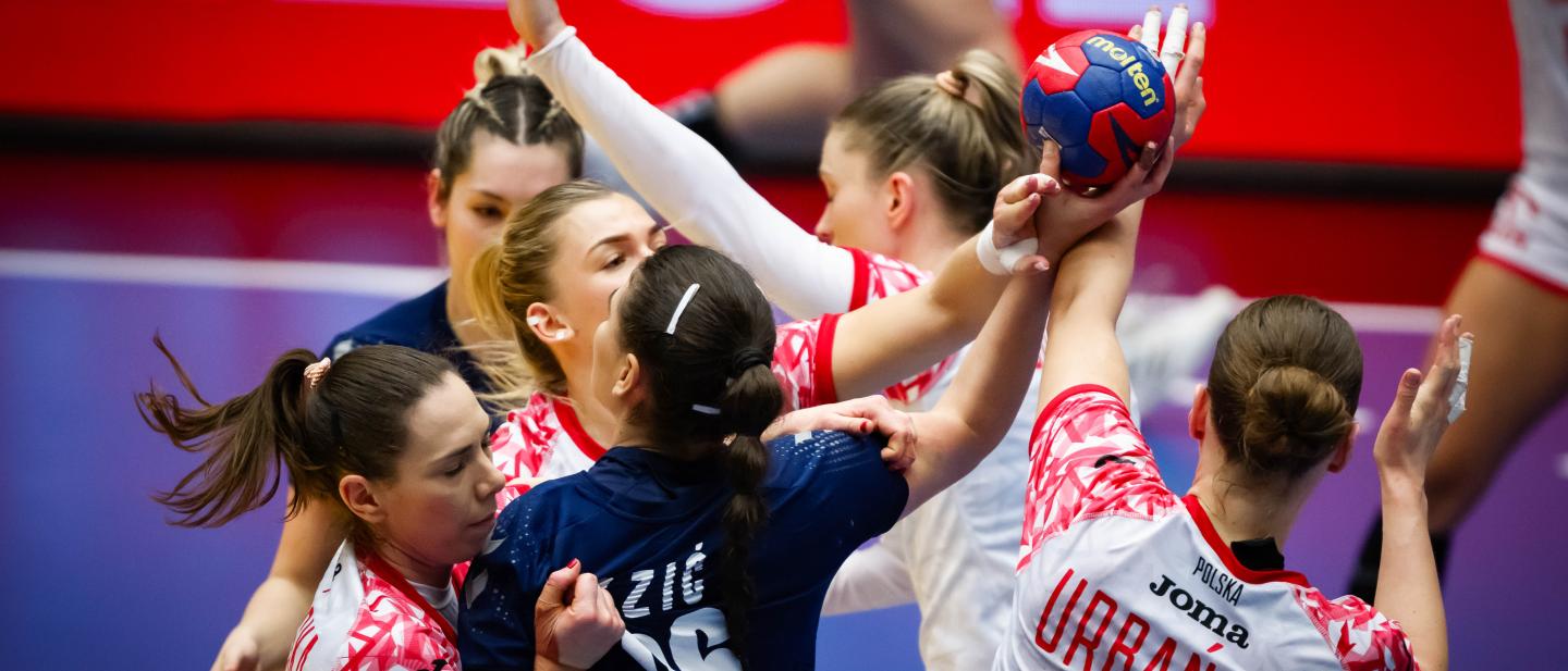 Fantastic comeback sees Poland edge out hard-fought win against Serbia