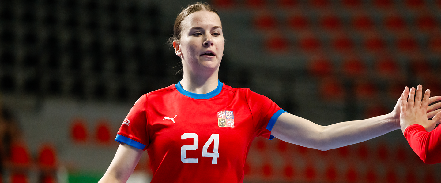 Czechia sweat, but open North Macedonia 2024 with a win against Algeria