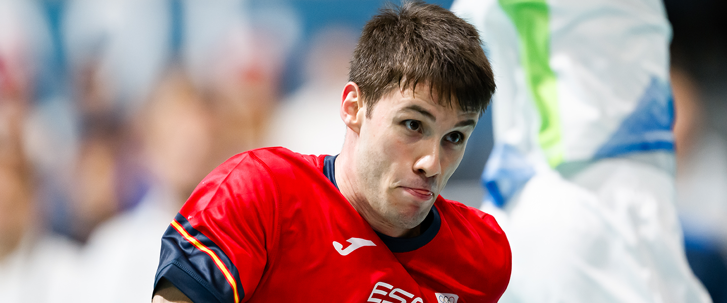 Fernández impresses in his Olympics debut: "At the anthem, I nearly shed a tear"
