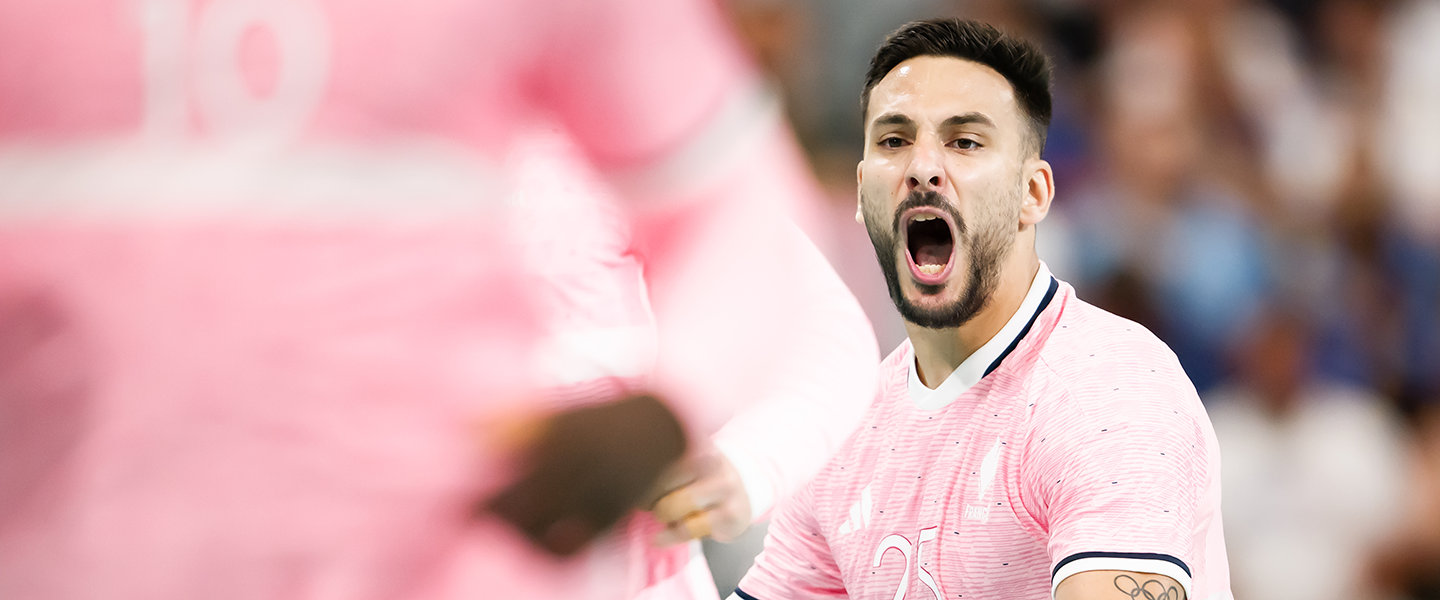 Paris 2024 | Brilliant start propels France to long-awaited win; Argentina eliminated