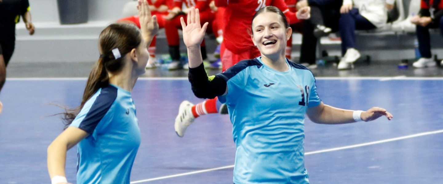 France and Romania strike gold in handball competitions at the 17th ISF Gymnasia