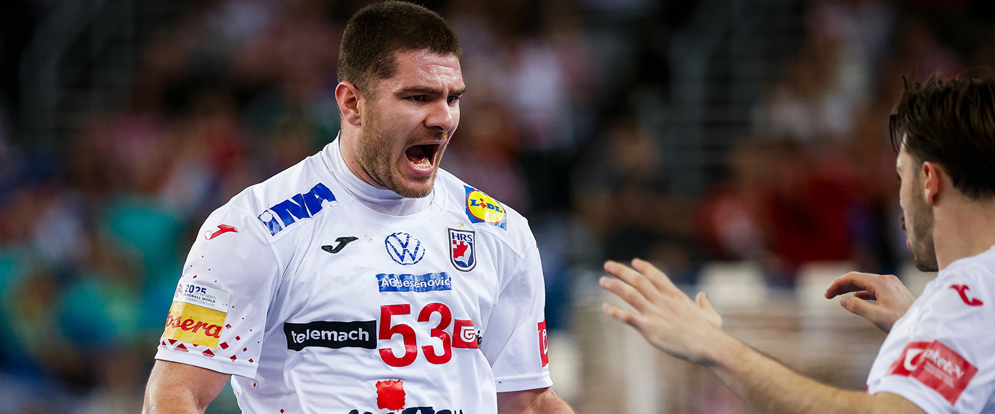 Co-host Croatia through in Zagreb thriller