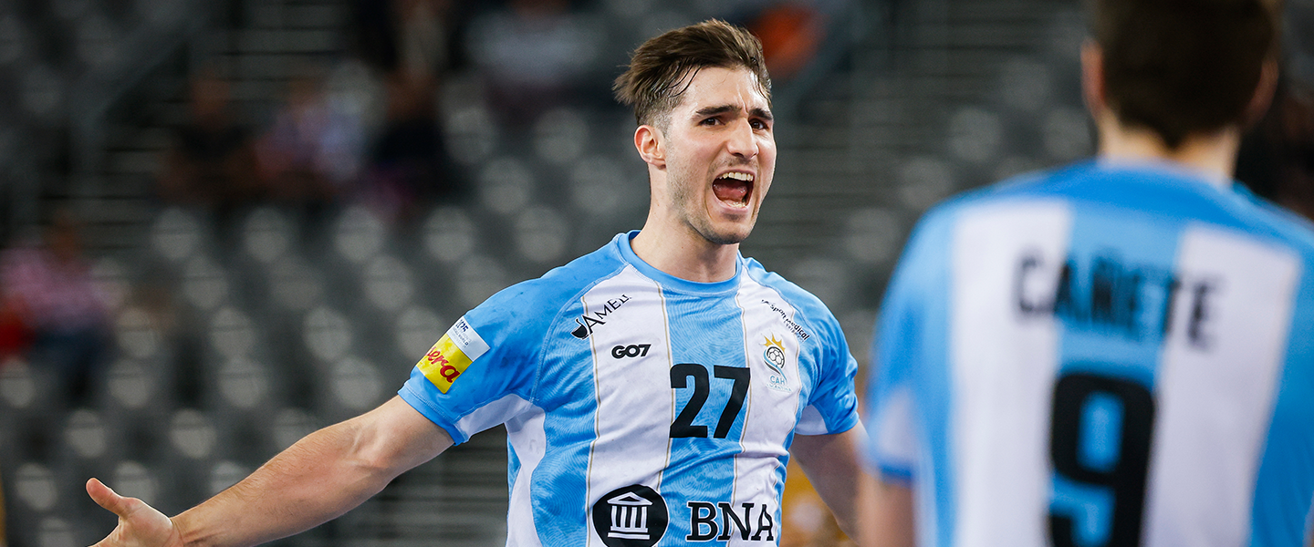 Perfect first half pushes Argentina into main round in Zagreb