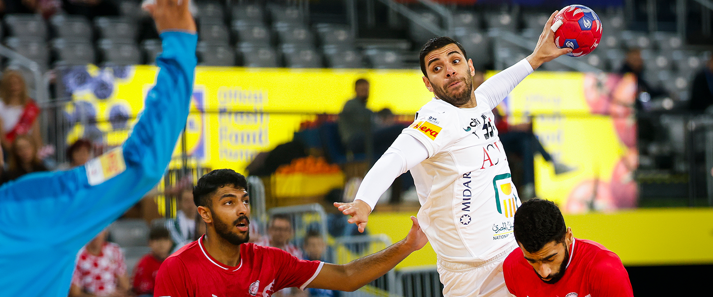 Egypt see off Bahrain to confirm main round place