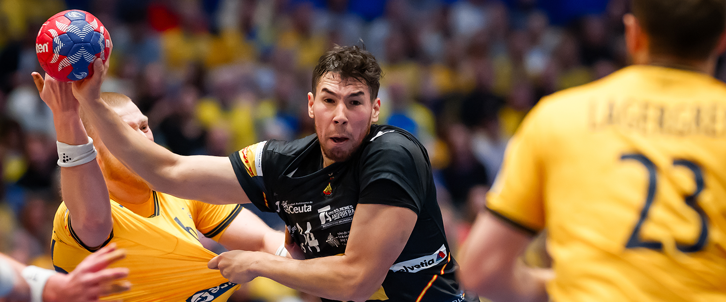 Spain seal crucial point with magical comeback against Sweden, as preliminary round concludes
