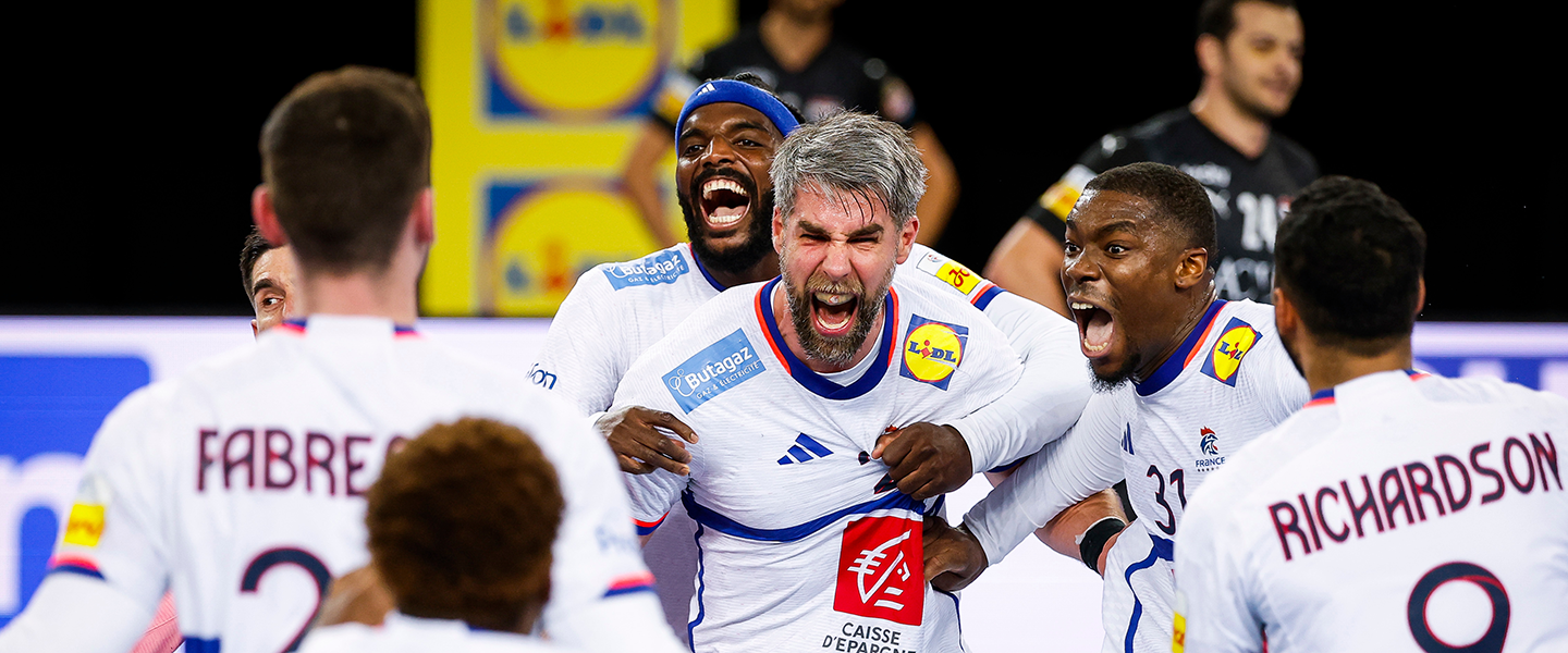 Karabatic leads France to another world championship semi-final